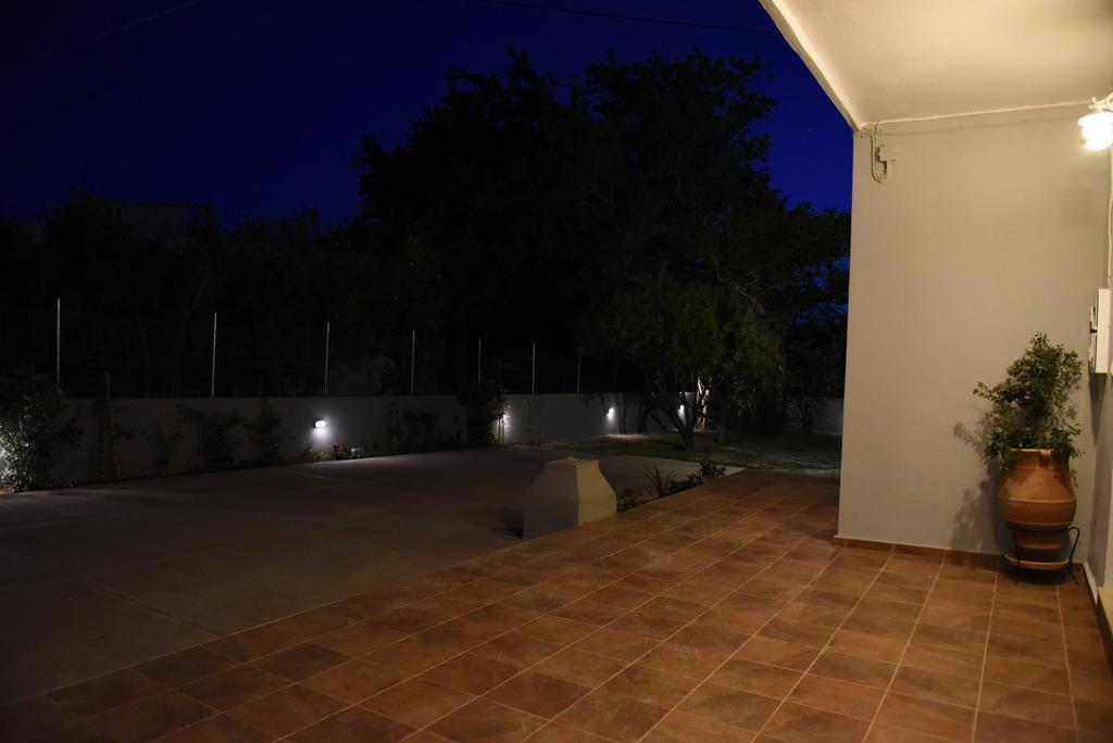 Dimitris' & Valentina'S Home プラキアス エクステリア 写真